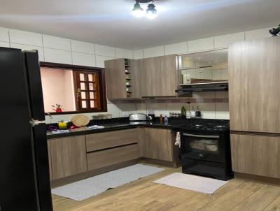 Casa para Venda, em Ca�apava, bairro Jardim Maria Candida, 3 dormit�rios, 3 banheiros, 1 su�te, 2 vagas